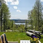 Mountain With Great Views Feriehus