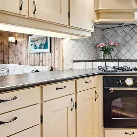 Mountain With Great Views * Austbygde